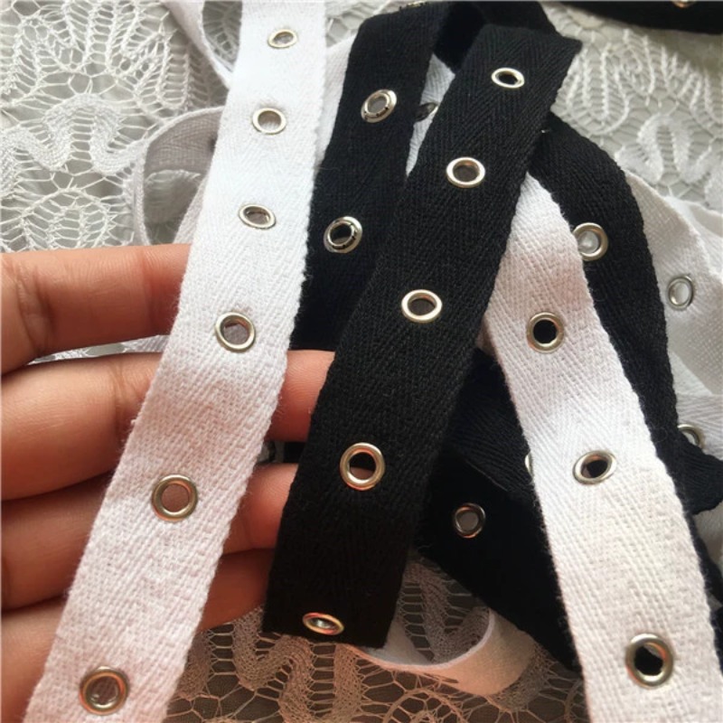 Sewing Eyelet Fabric - Correia de algodão preto e branco